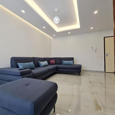 Alvi Apartment 格勒姆 外观 照片